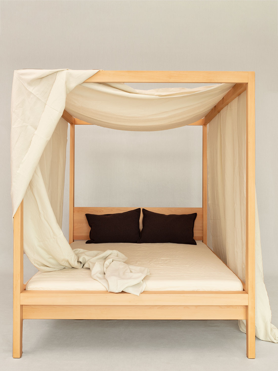 Massivholz-Himmelbett Iberis, Buche, 160 × 200 cm, Ausführung mit hohem Kopfteil