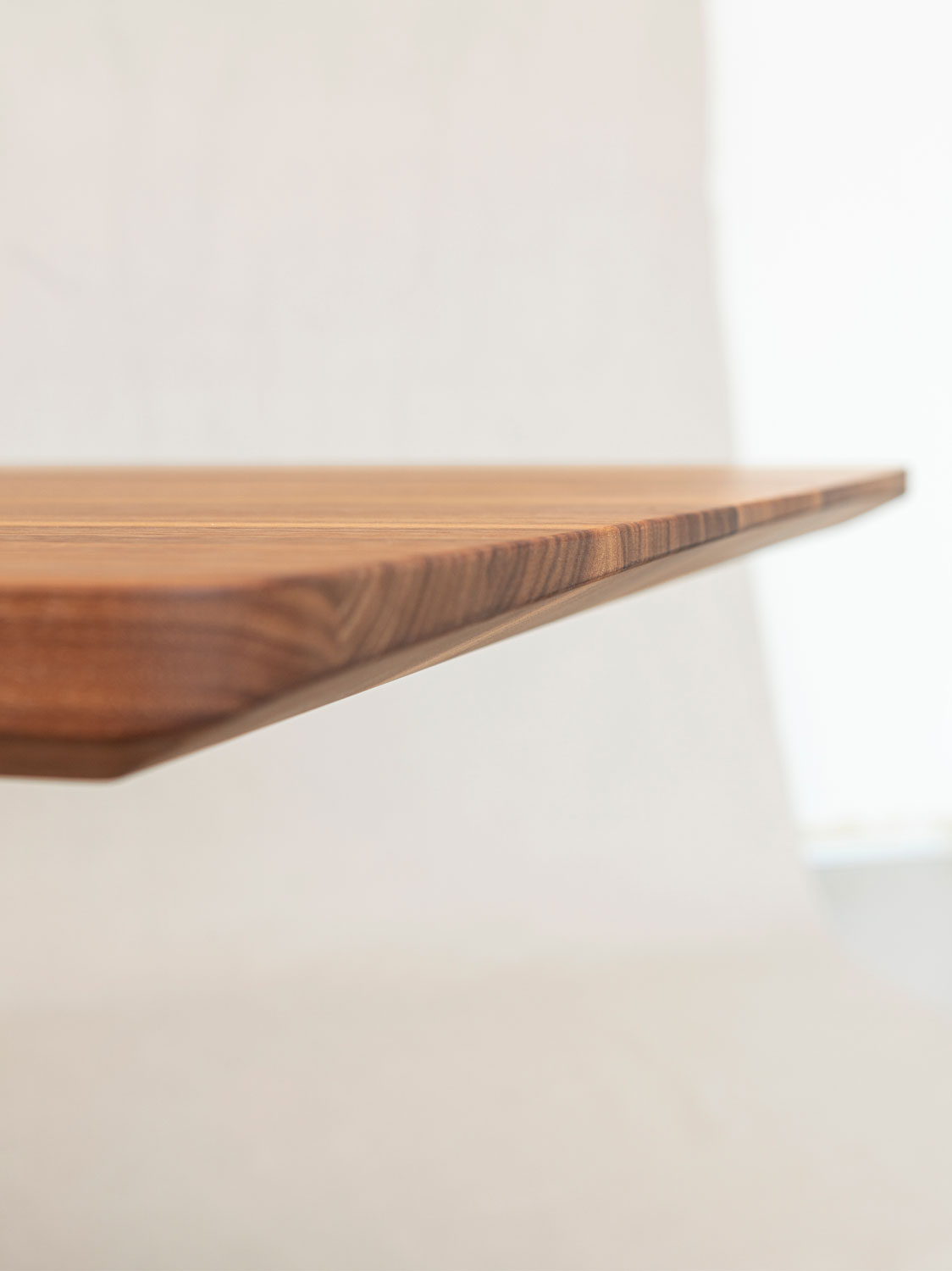 Esstische Ferro Cupa, Nussbaum massiv (Massivholz)