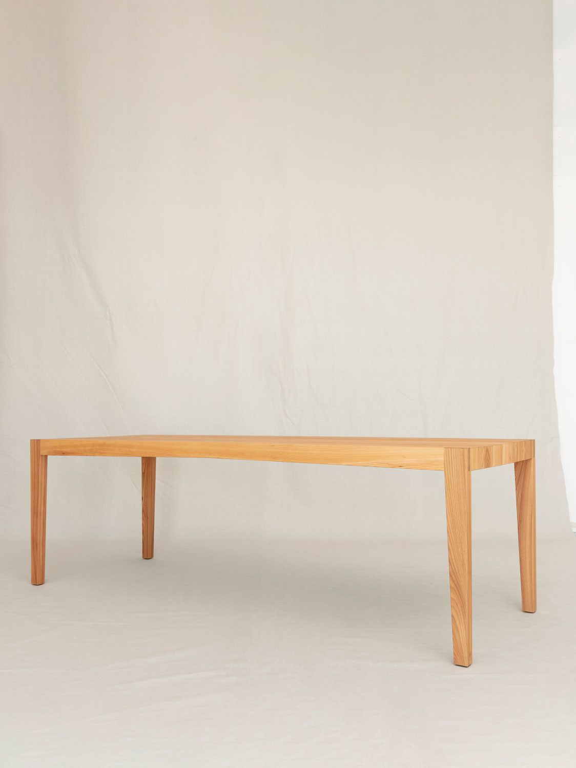 Esstisch Iberis, Ulme massiv (Massivholz), 230 × 85 cm