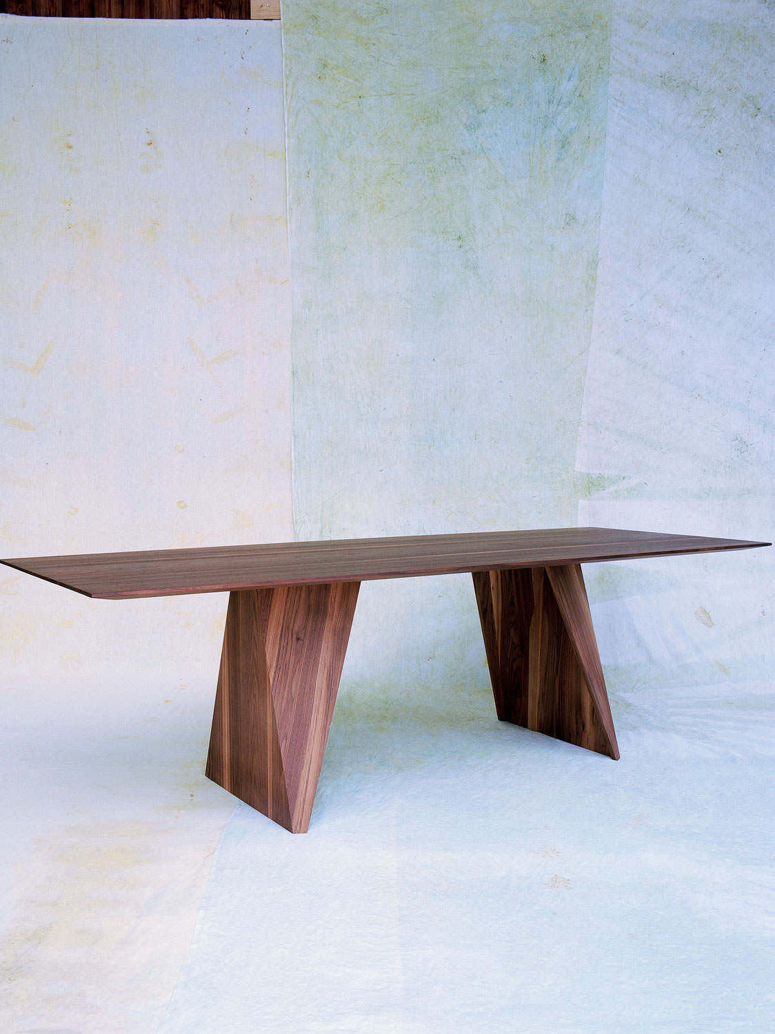 Esstisch Imagori, Nussbaum massiv (Massivholz), 250 × 95 cm