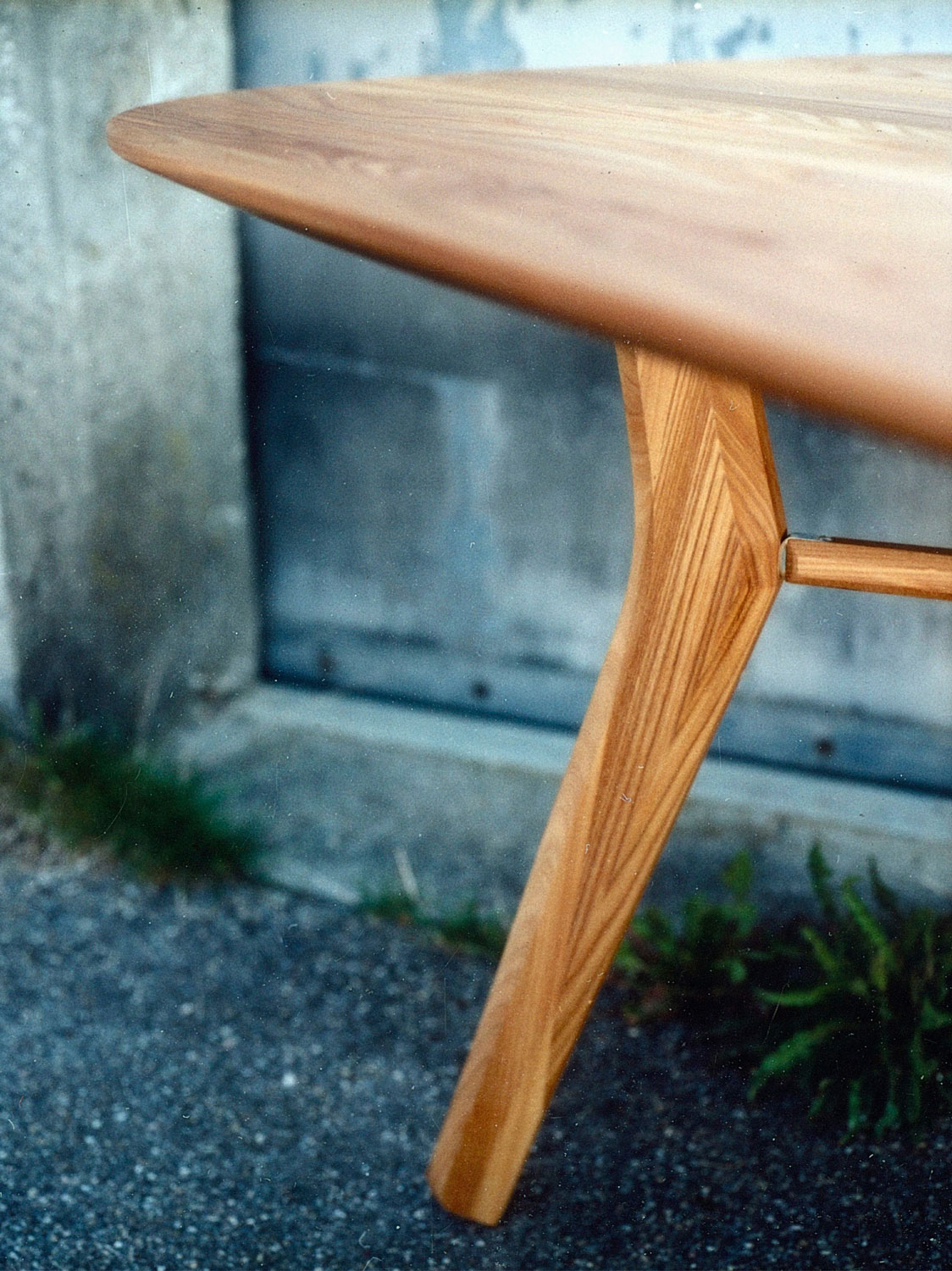 Esstisch Vesta, Ulme massiv (Massivholz), 241 × 107 cm